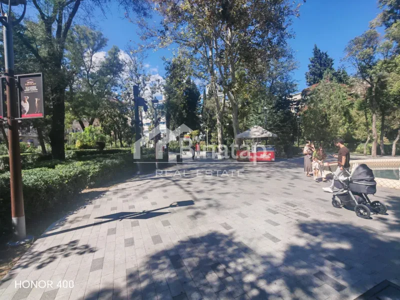 Satılır 2 otaqlı köhnə tikili 110 m², Sahil m. — şəkil 13