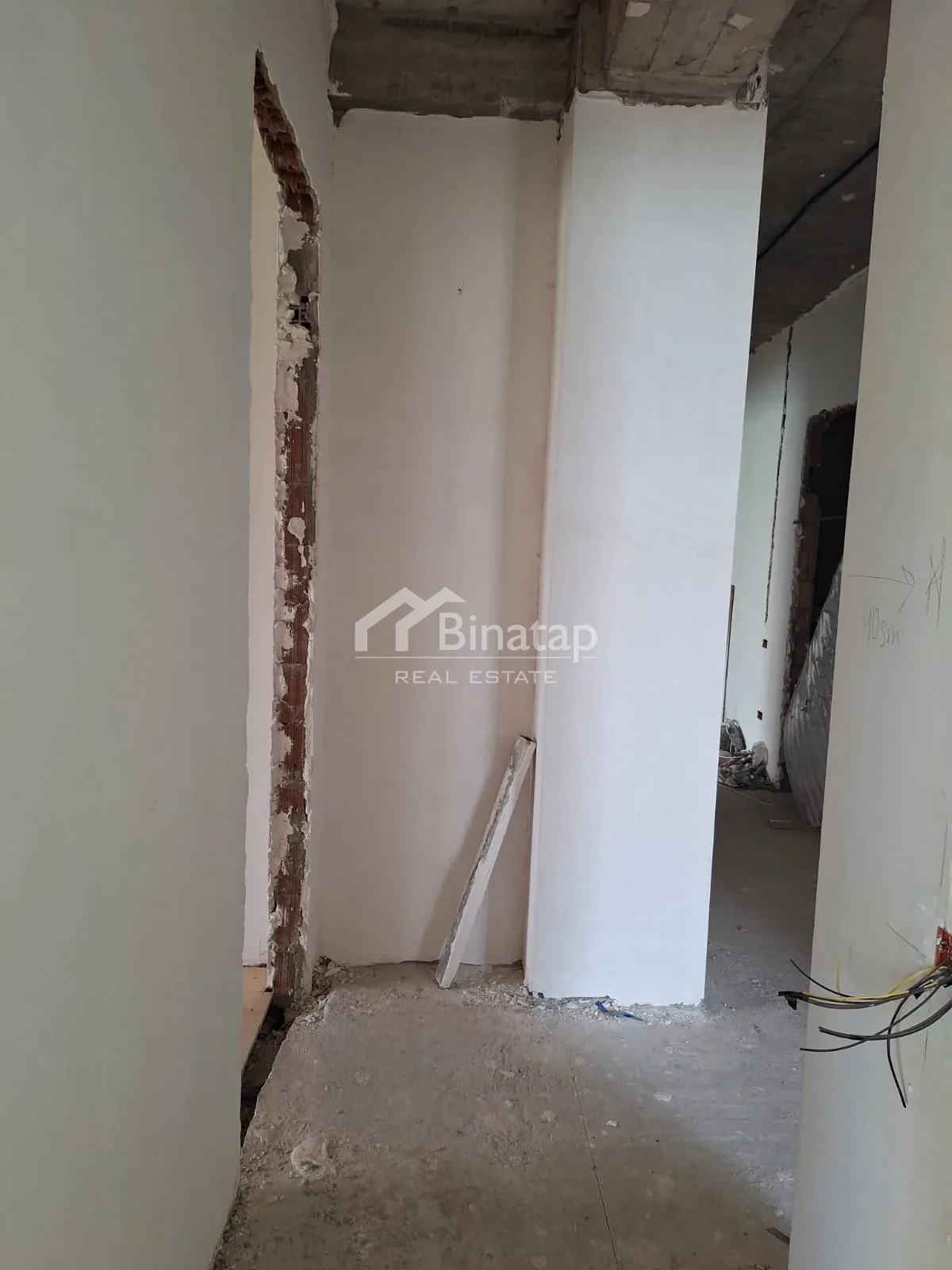Satılır 4 otaqlı yeni tikili 205 m², 28 May m. — şəkil 15