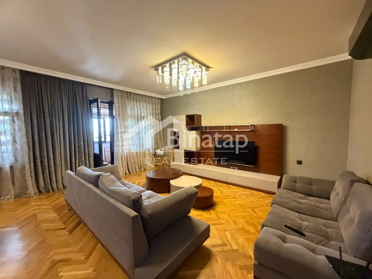 Satılır 4 otaqlı köhnə tikili 90 m², Bakıxanov qəs. — şəkil 2