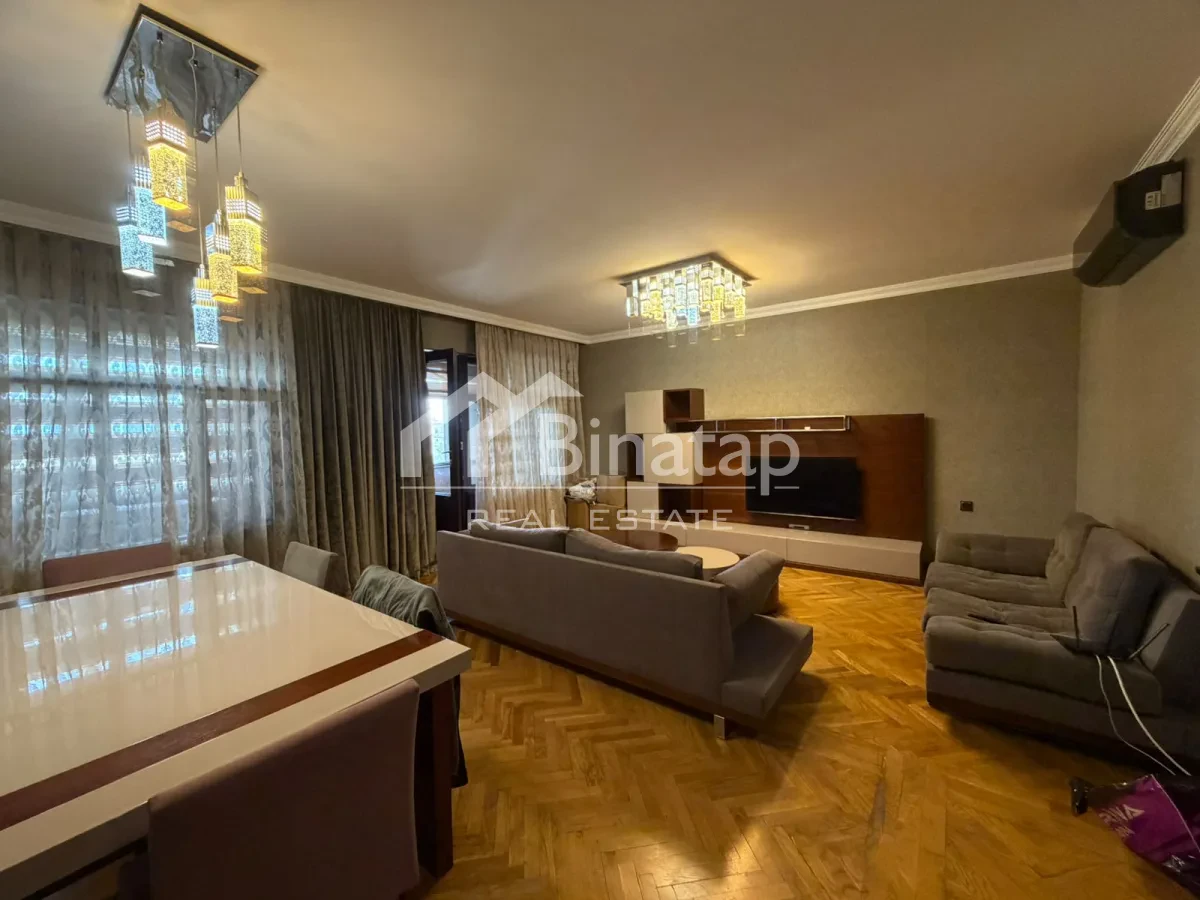Satılır 4 otaqlı köhnə tikili 90 m², Bakıxanov qəs. — şəkil 4