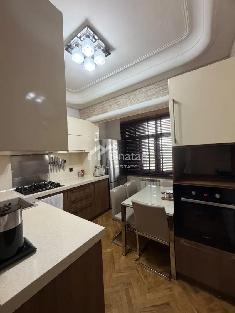 Satılır 4 otaqlı köhnə tikili 90 m², Bakıxanov qəs. — şəkil 9