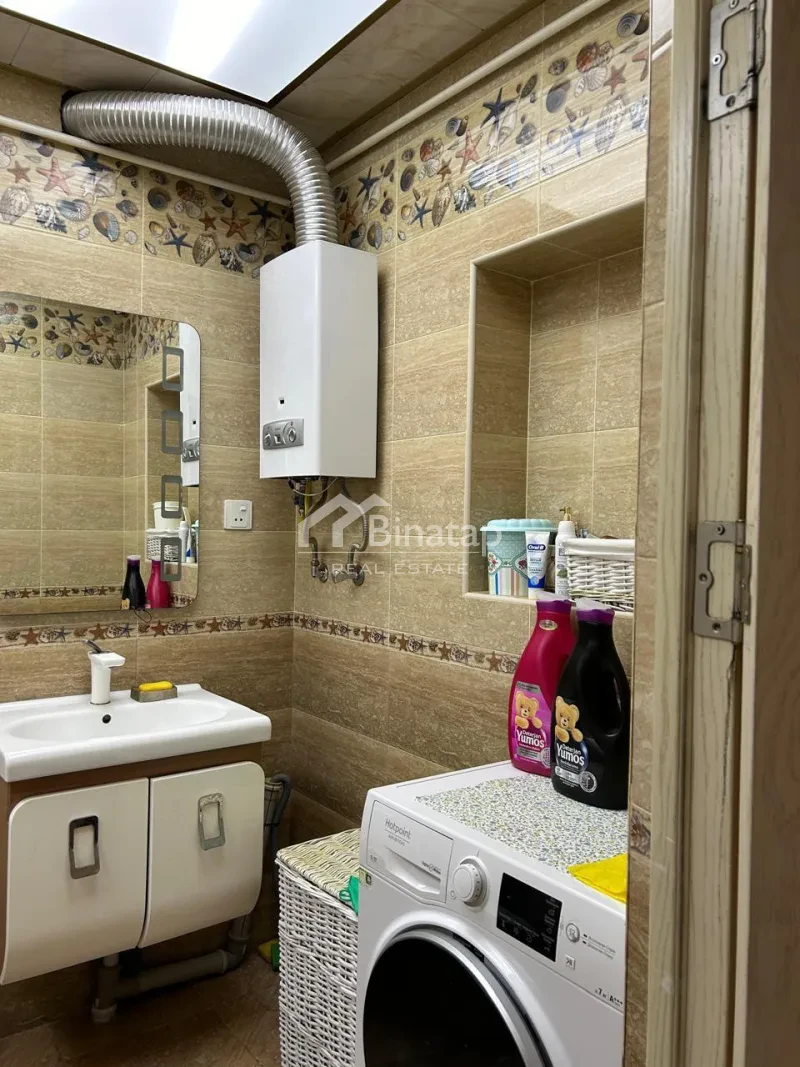 Satılır 2 otaqlı köhnə tikili 52 m², Elmlər Akademiyası m. — şəkil 7