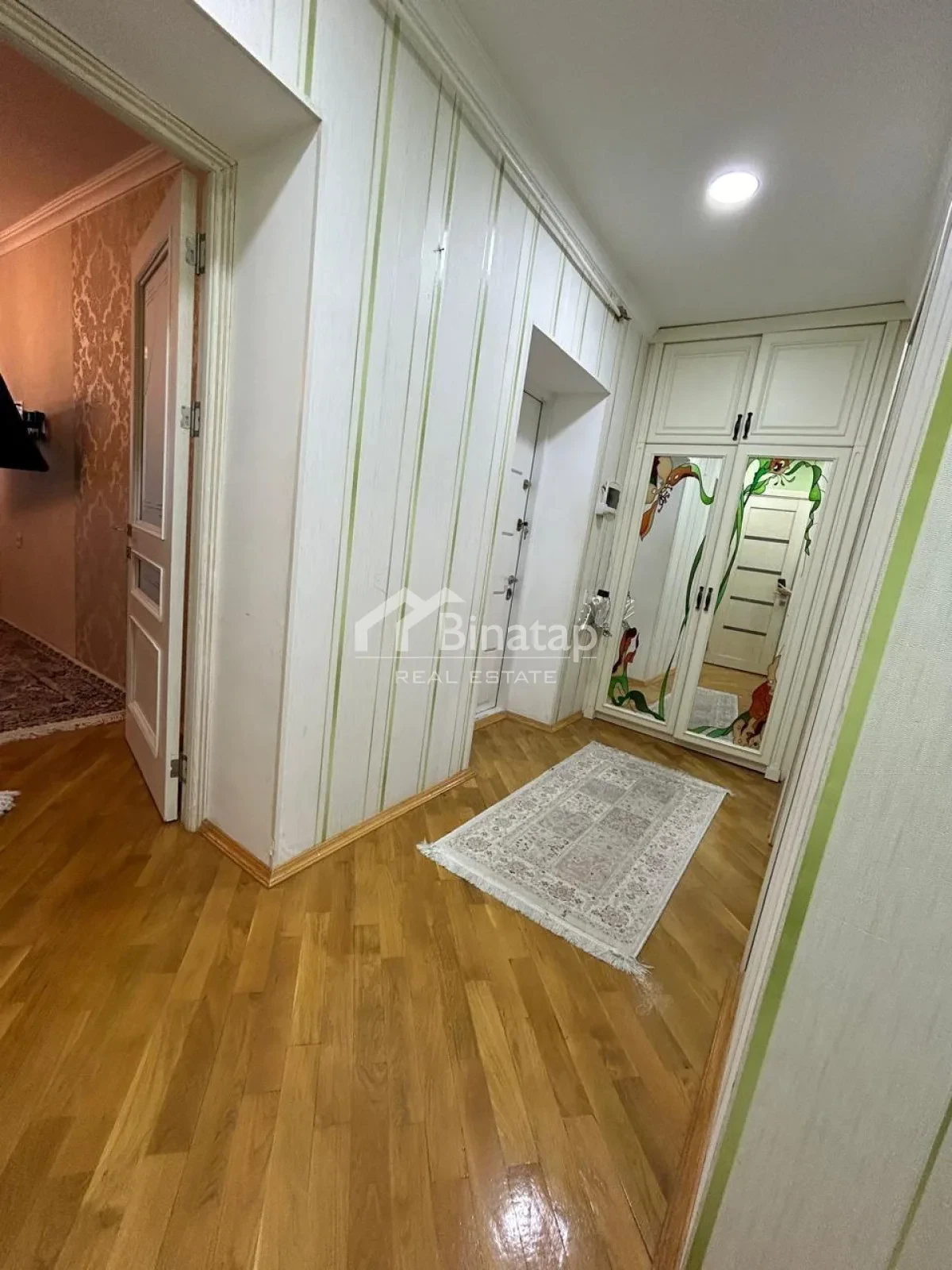 Satılır 2 otaqlı köhnə tikili 52 m², Elmlər Akademiyası m. — şəkil 12